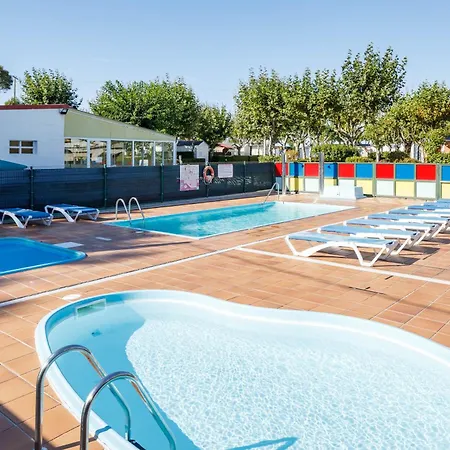 База отдыха B *