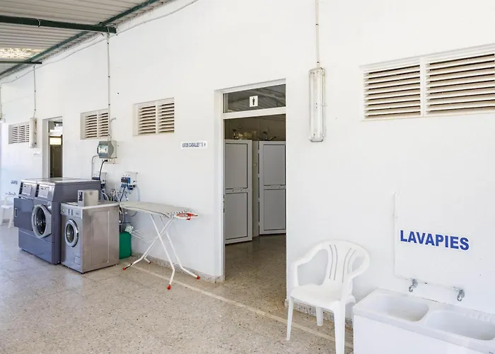 Village de vacances B *